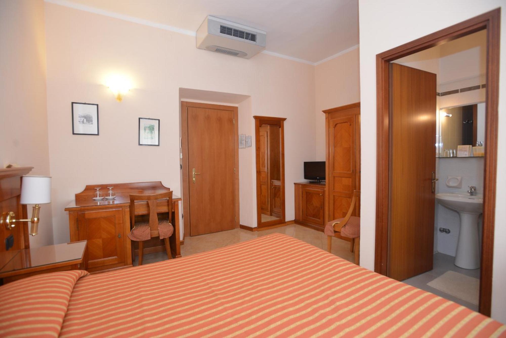 Hotel Acqui & Centro Benessere Acqui Terme Room photo